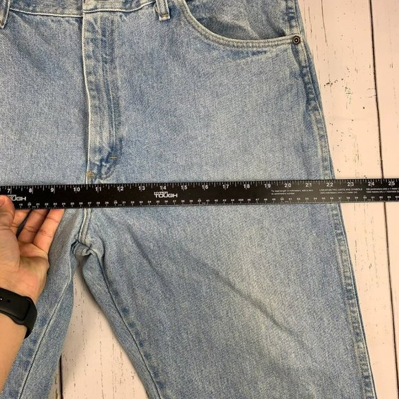 Wrangler 38x30 Straight Fit Faded Mid Rise Light Blue Jeans Pants Denim Mens - Picture 7 of 12